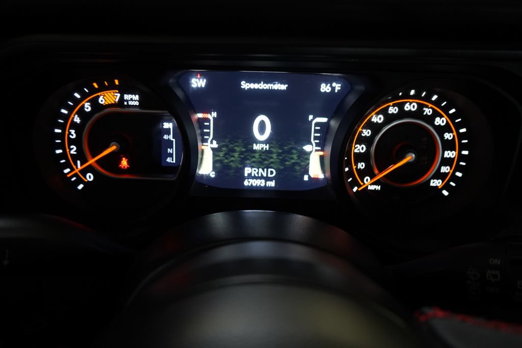Used 2024 Jeep Wrangler Unlimited Rubicon AWD/4WD image 34