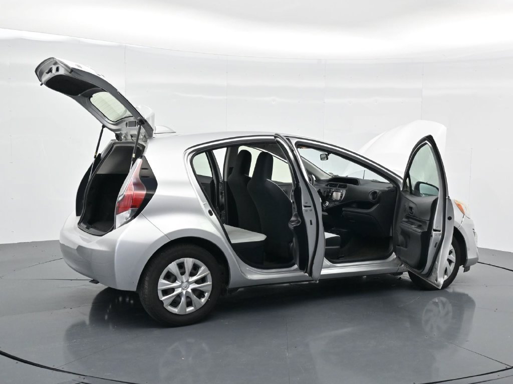 Used 2016 Toyota Prius C One FWD image 40
