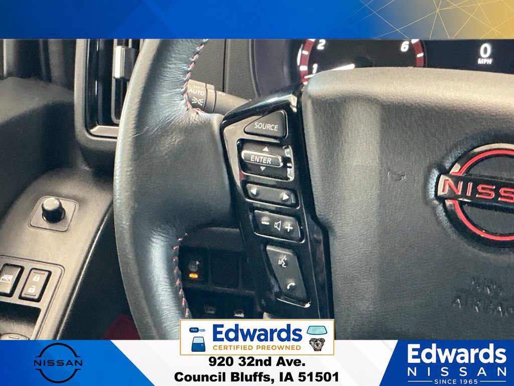 Used 2025 Nissan Frontier PRO-4X AWD/4WD image 19