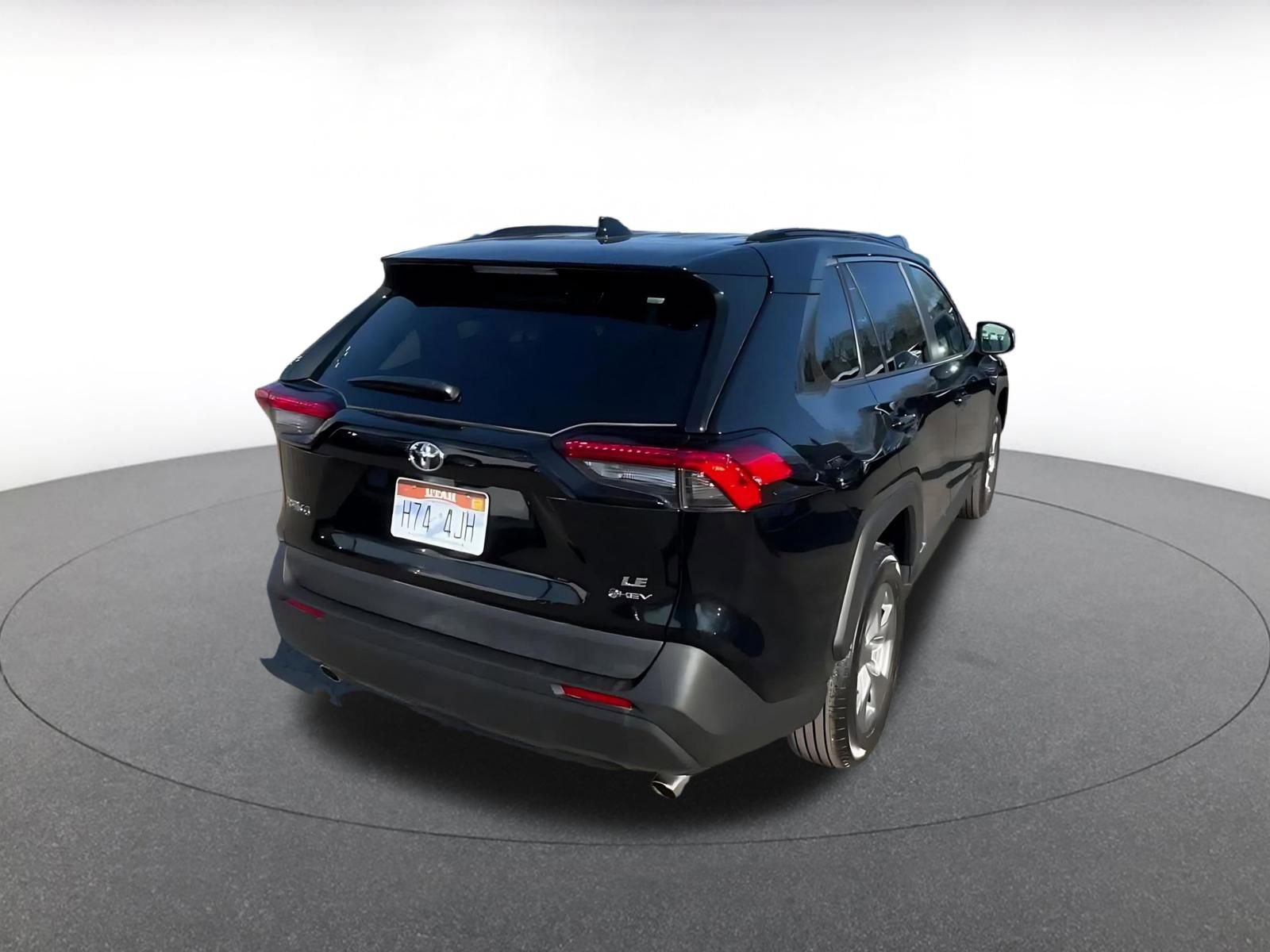 Used 2025 Toyota RAV4 LE image 14