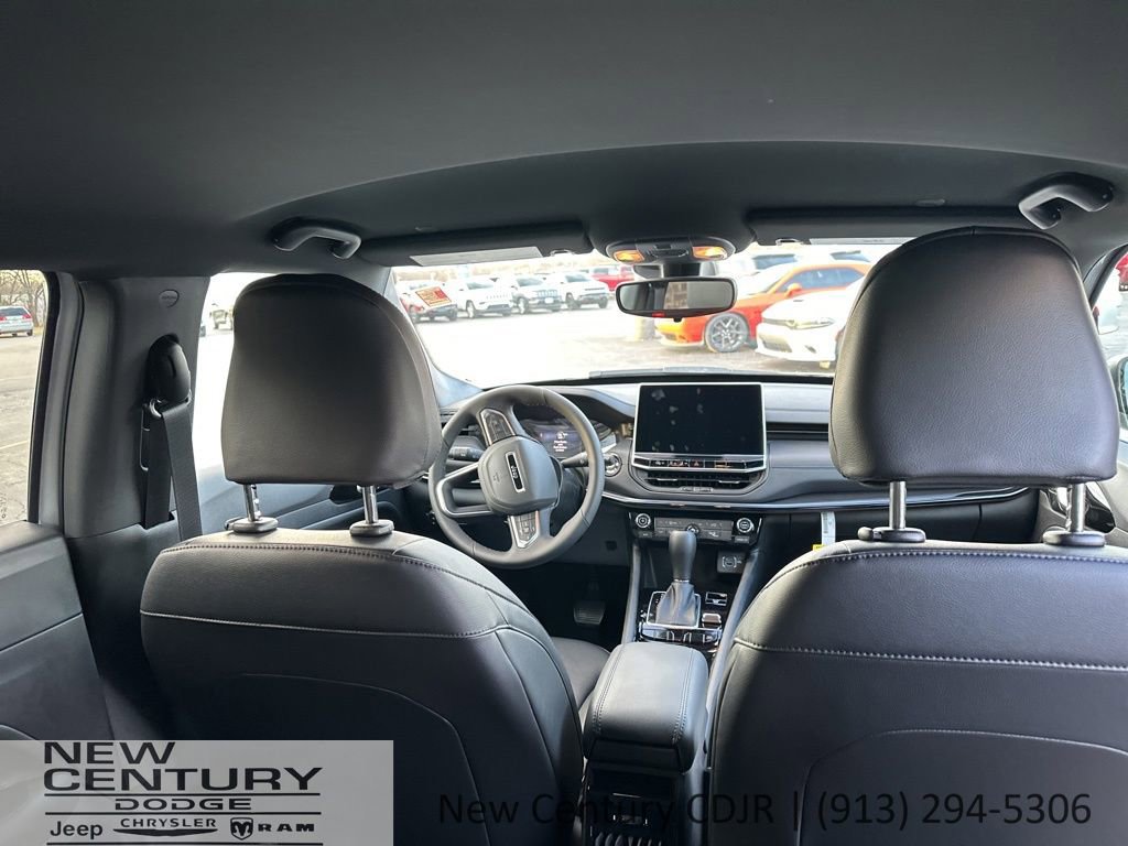 New 2026 Jeep Compass Latitude image 15