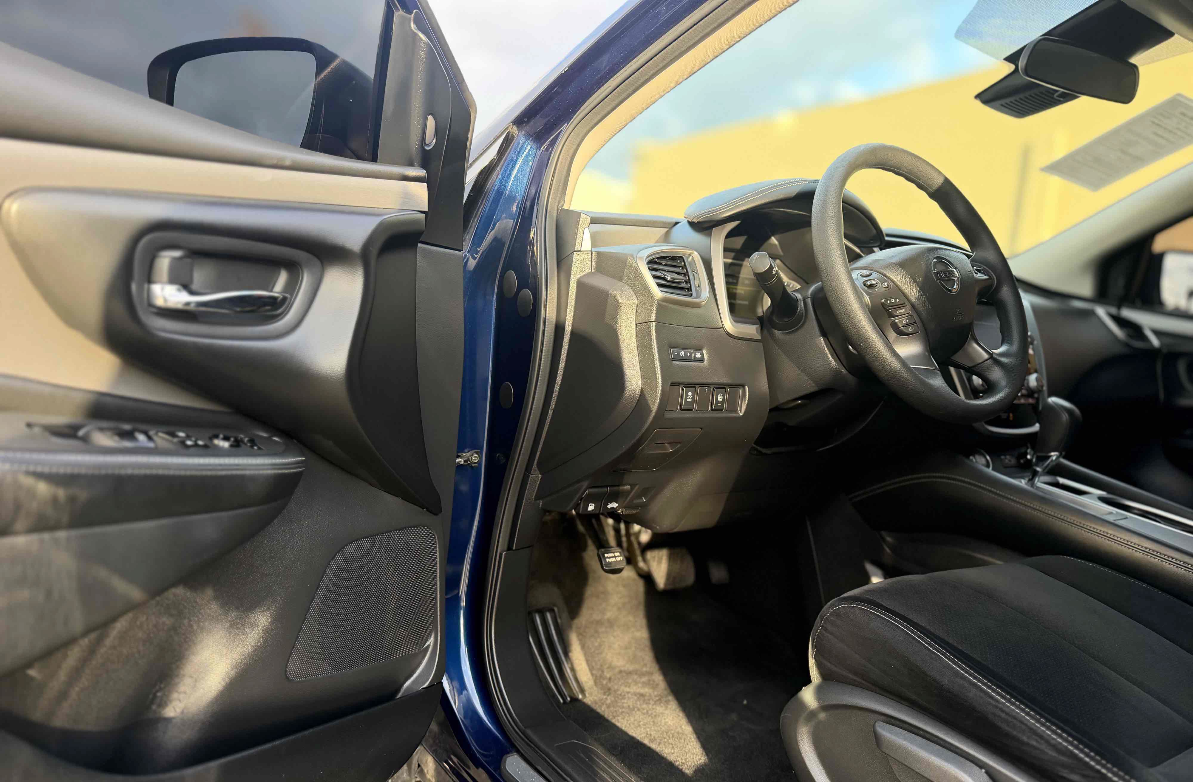 Used 2020 Nissan Murano S w/ Technology Package FWD image 17
