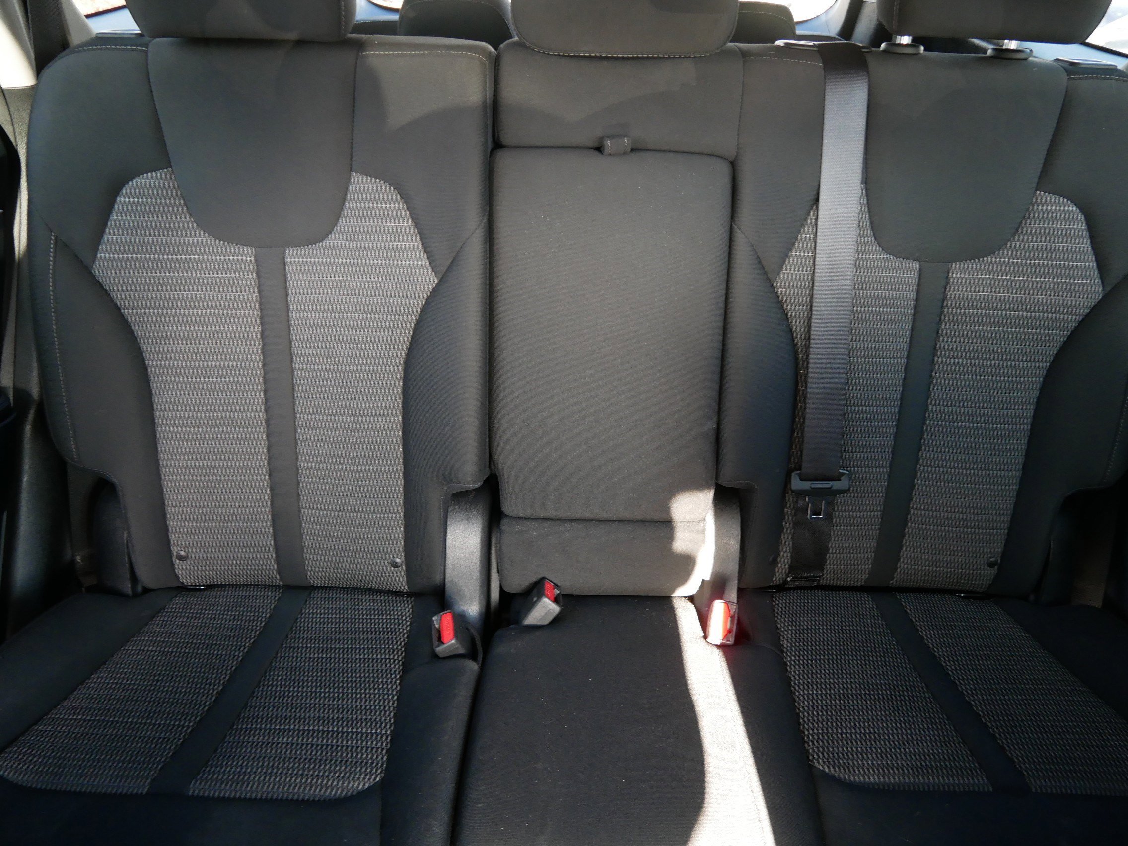 Used 2022 Kia Sorento LX image 13