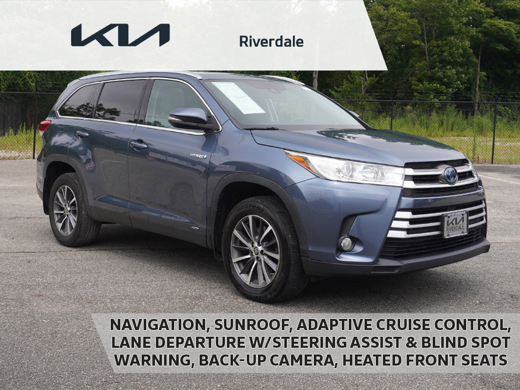 Used 2019 Toyota Highlander XLE AWD/4WD image 1