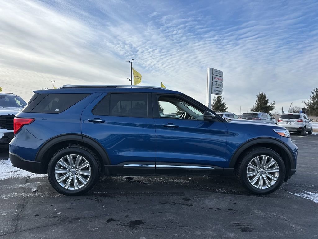Used 2022 Ford Explorer Limited image 4