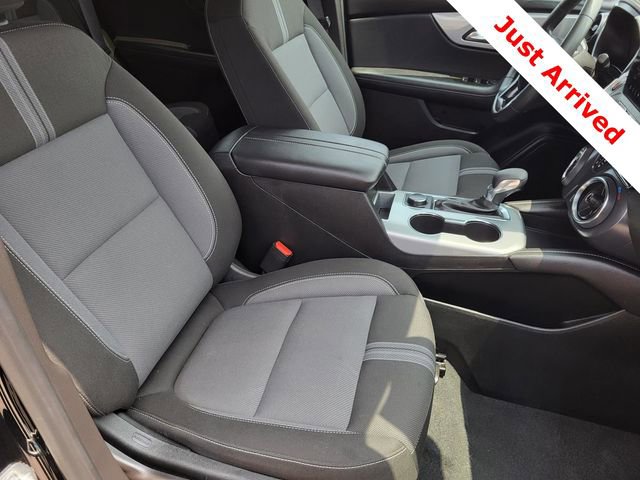 Used 2025 Chevrolet Blazer LT FWD image 23