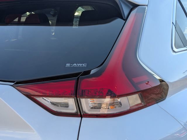 Used 2025 Mitsubishi Eclipse Cross SEL image 11