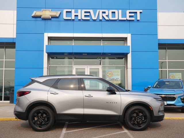 Used 2024 Chevrolet Blazer LT w/ Convenience Package AWD/4WD image 25
