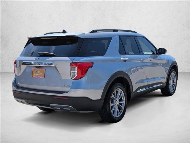 Certified 2023 Ford Explorer XLT w/ Equipment Group 202A AWD/4WD image 5