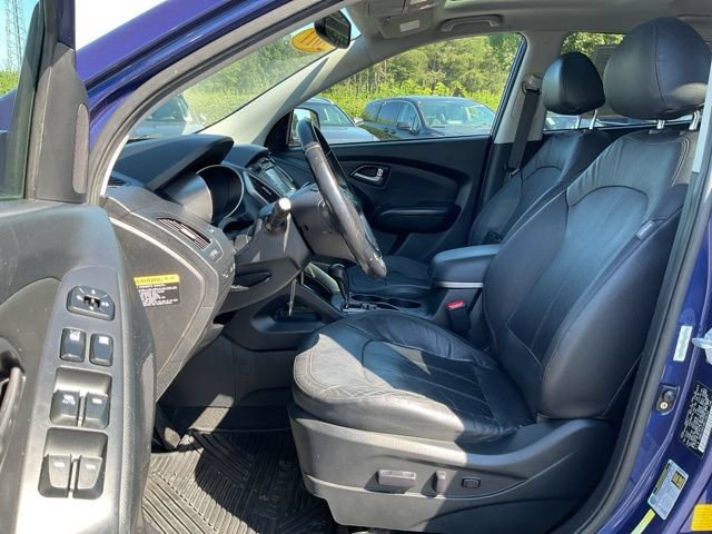 Used 2011 Hyundai Tucson Limited w/ Premium Pkg 3 FWD image 17