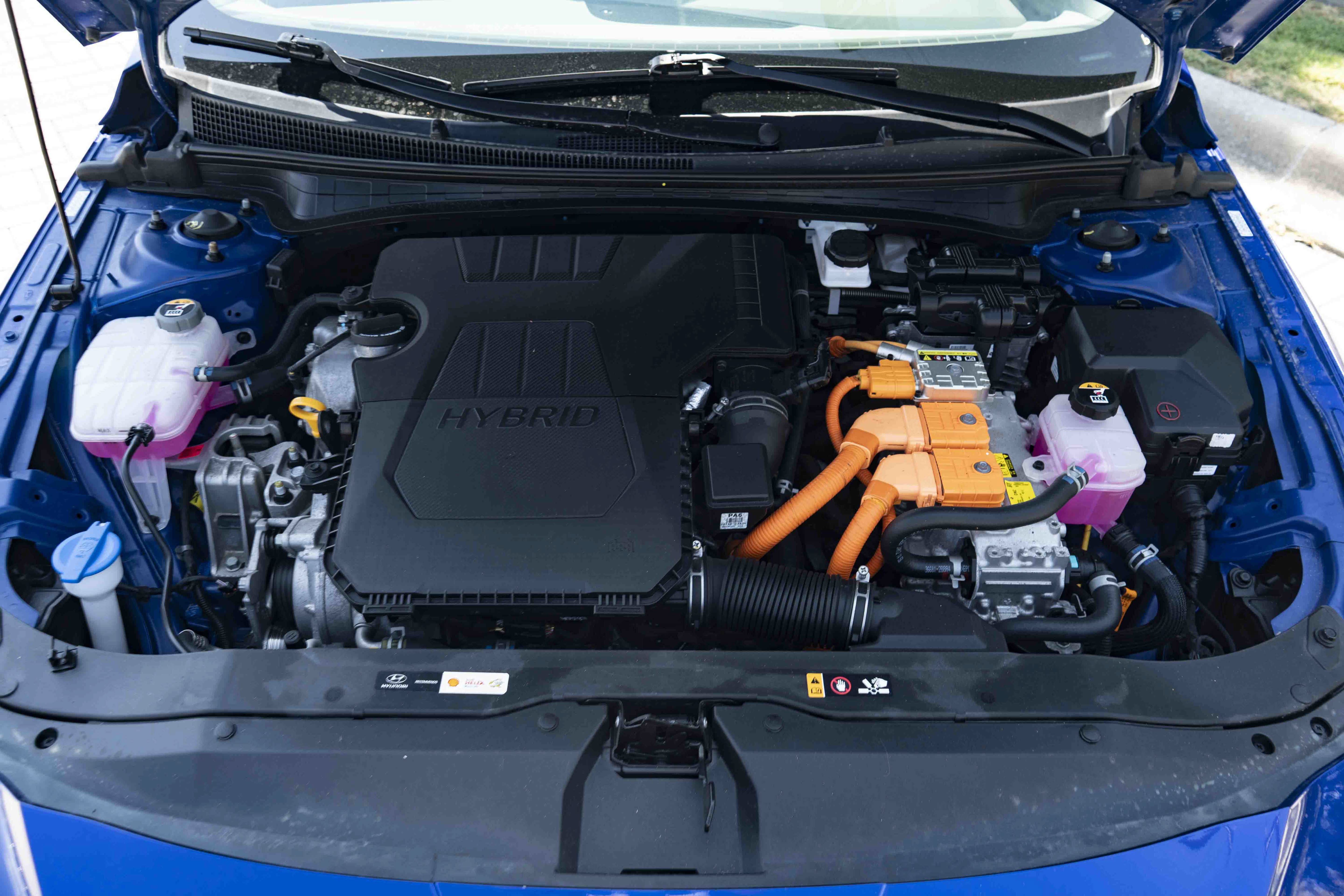 Used 2024 Hyundai Elantra Blue FWD image 39
