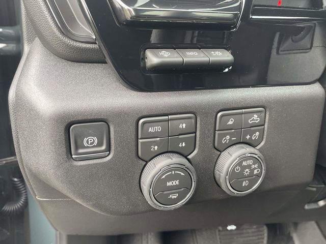 New 2026 Chevrolet Silverado 2500 ZR2 image 19