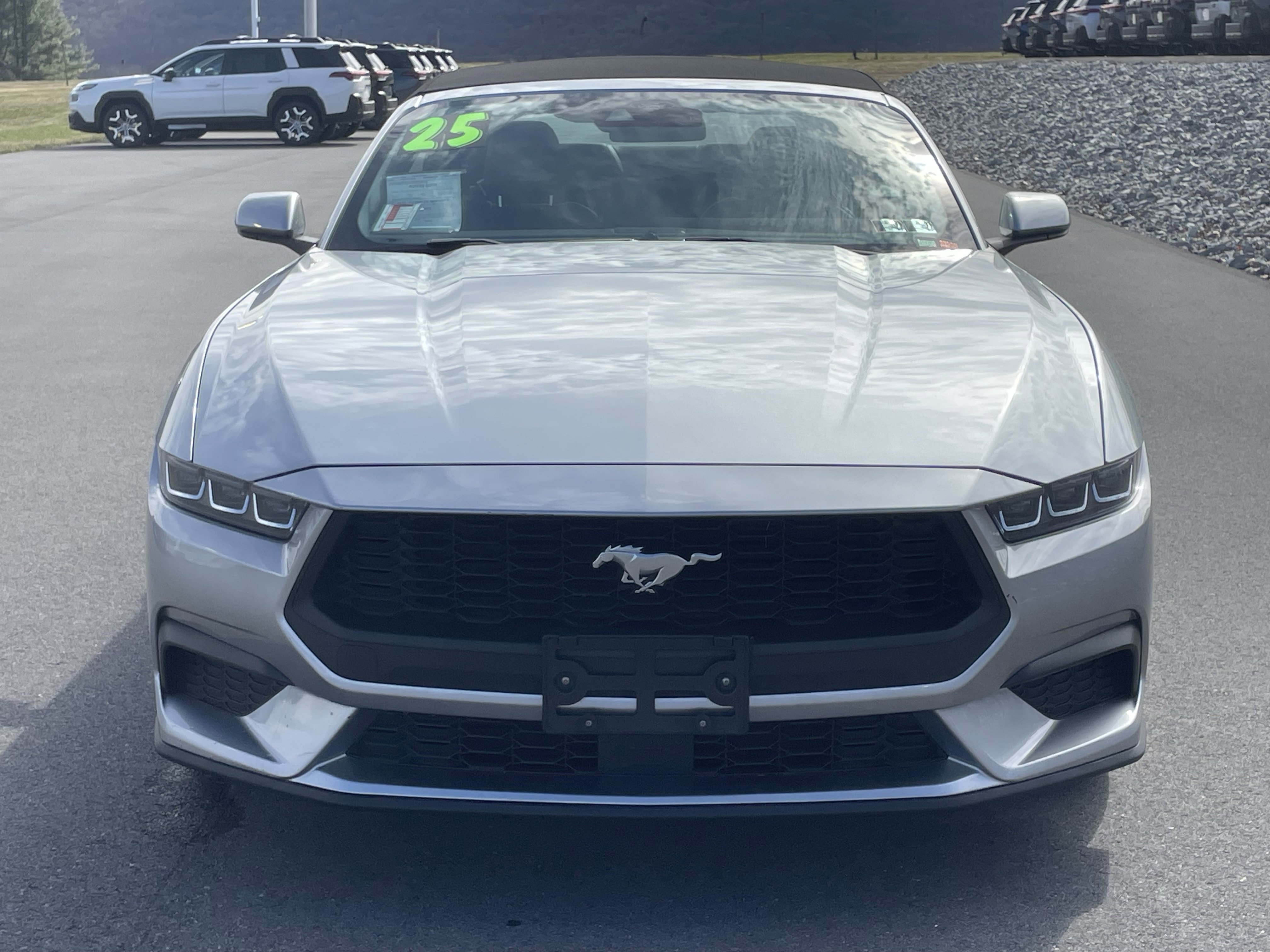 Used 2025 Ford Mustang Premium image 9