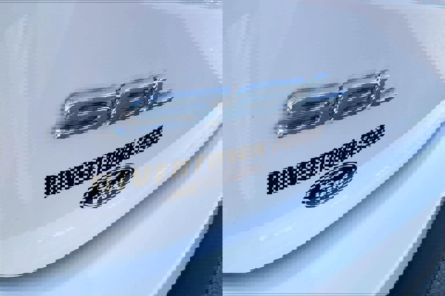 Used 2024 Ford Edge SEL w/ Sport Appearance Package image 30