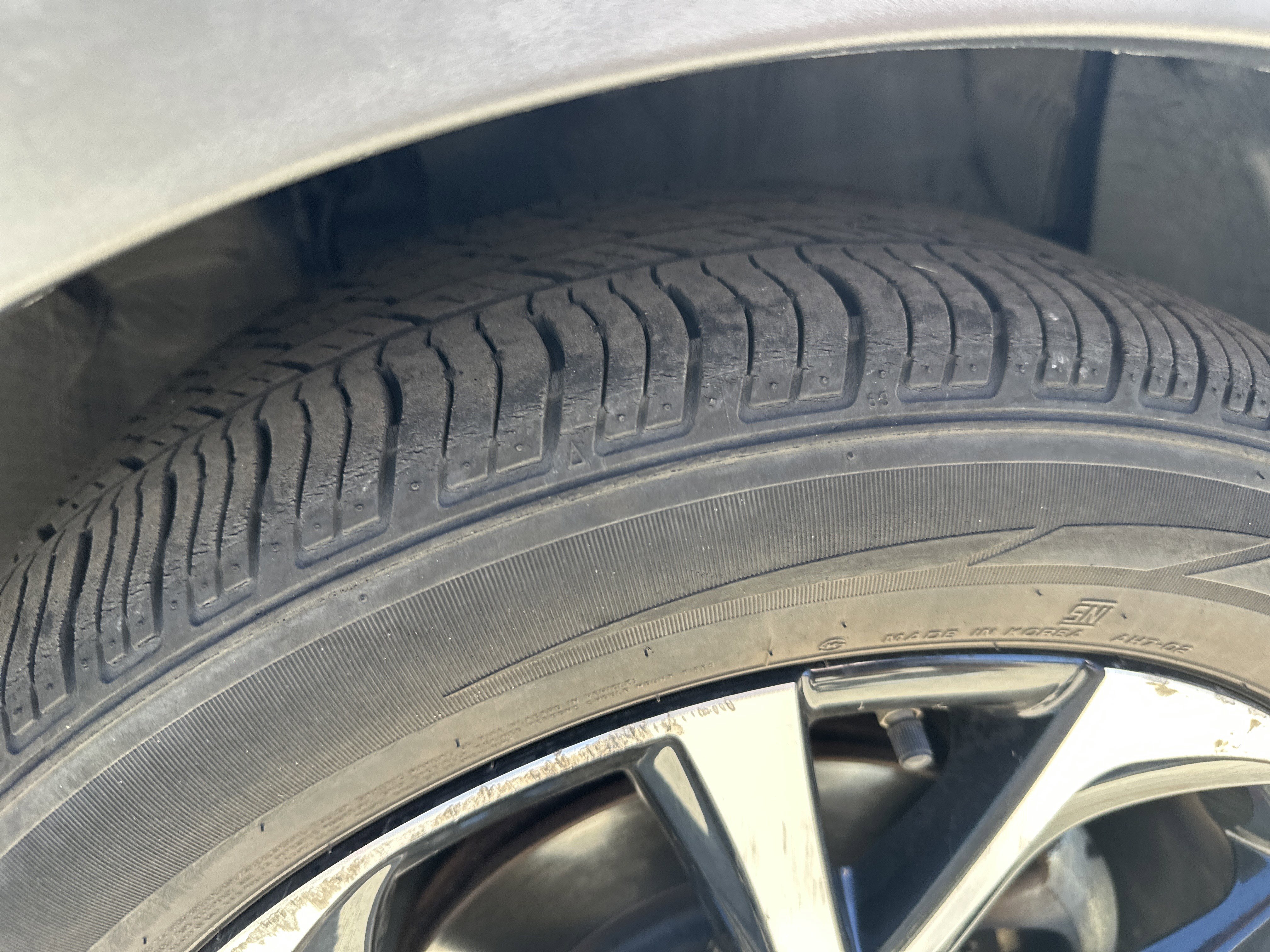 Used 2018 Toyota C-HR XLE FWD image 30