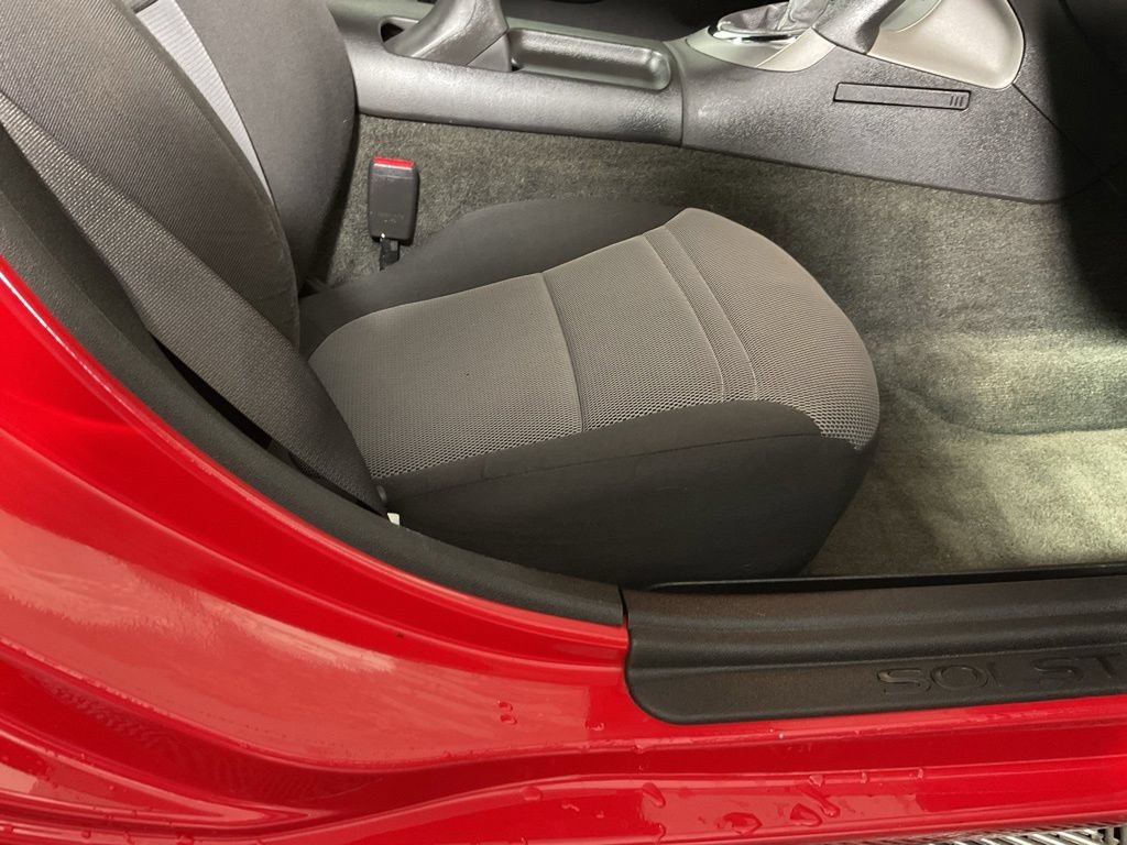 Used 2009 Pontiac Solstice Convertible w/ Preferred Package RWD image 24