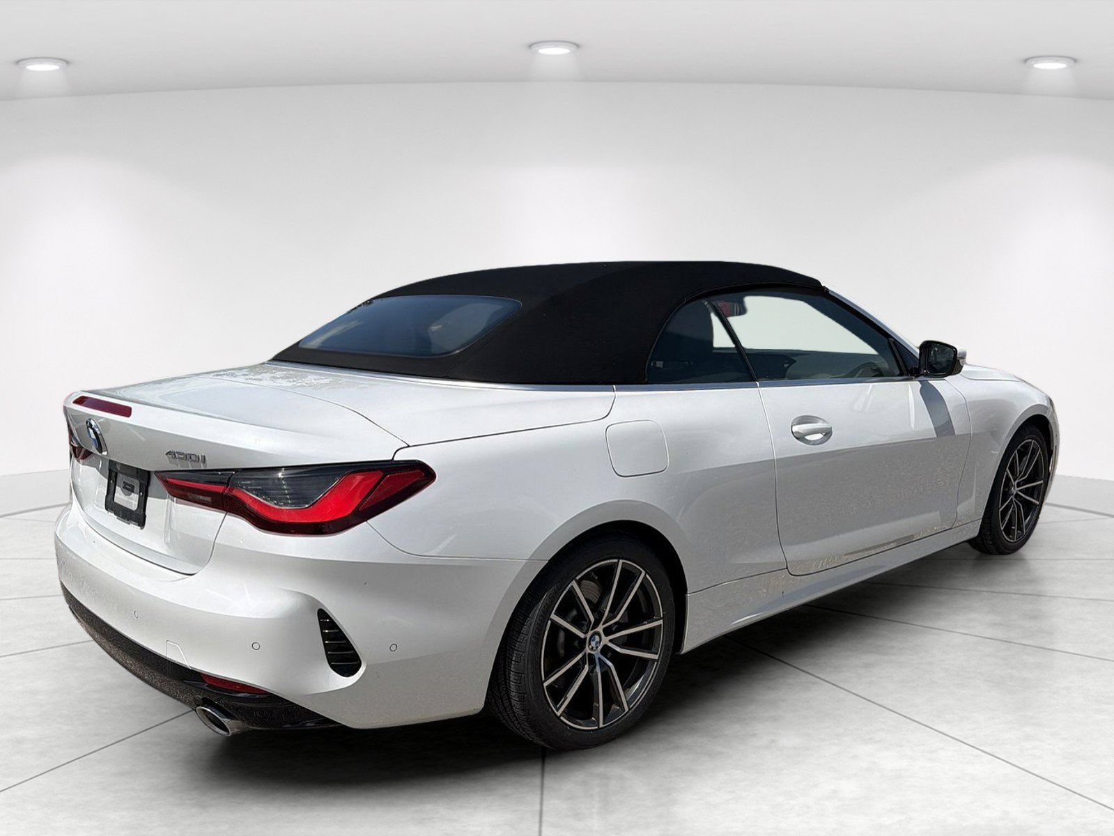 Certified 2025 BMW 430i Convertible RWD image 6