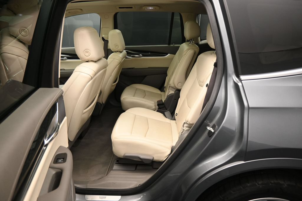 Used 2020 Cadillac XT6 Premium Luxury FWD image 26