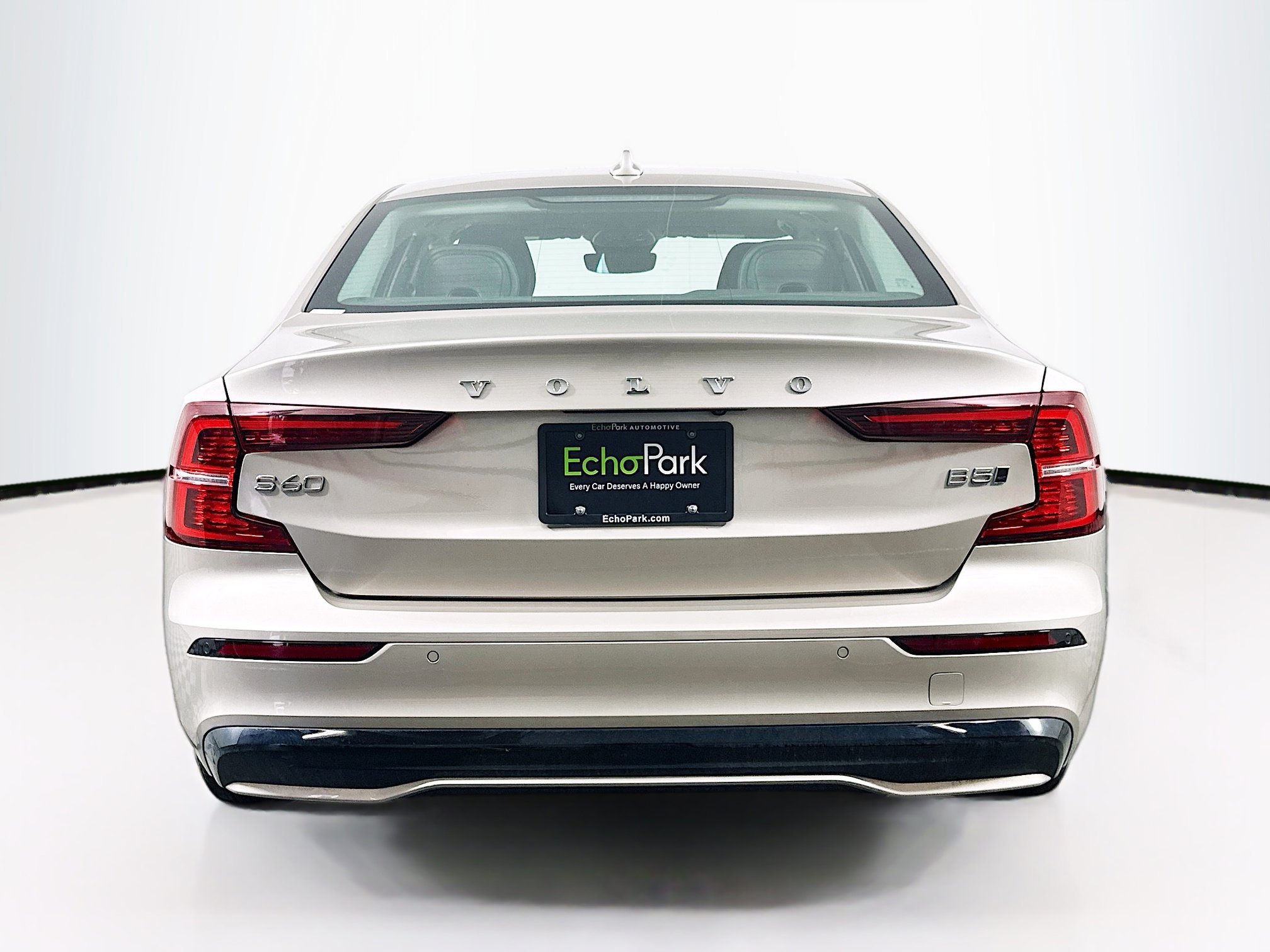 Used 2024 Volvo S60 B5 Plus image 7