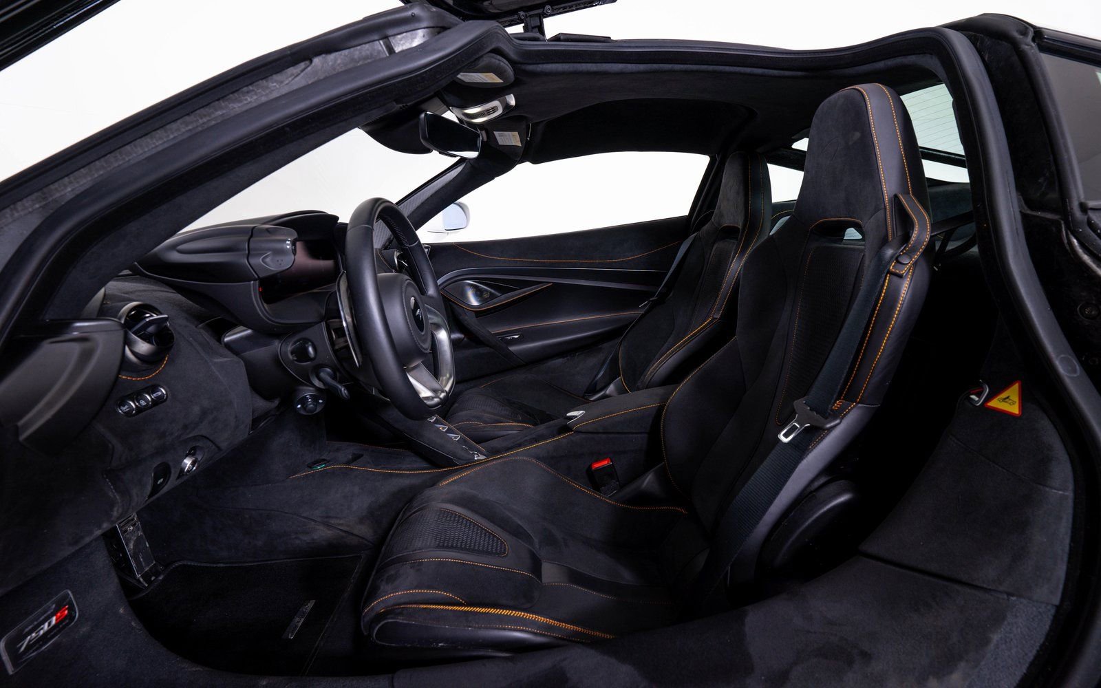 Used 2025 McLaren 750S image 17