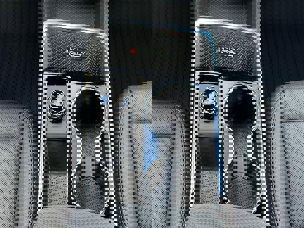 New 2026 Chevrolet Equinox LT w/ Convenience Package II image 8