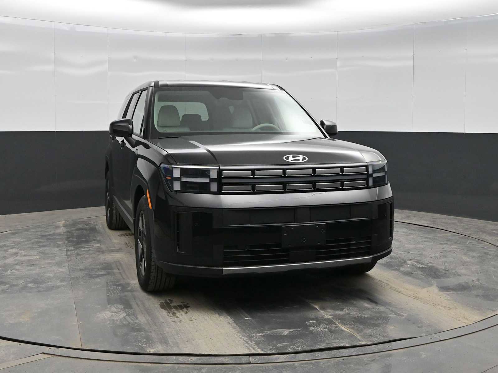 New 2026 Hyundai Santa Fe SE image 2