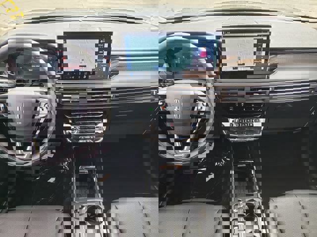 New 2026 Lincoln Corsair Reserve image 17