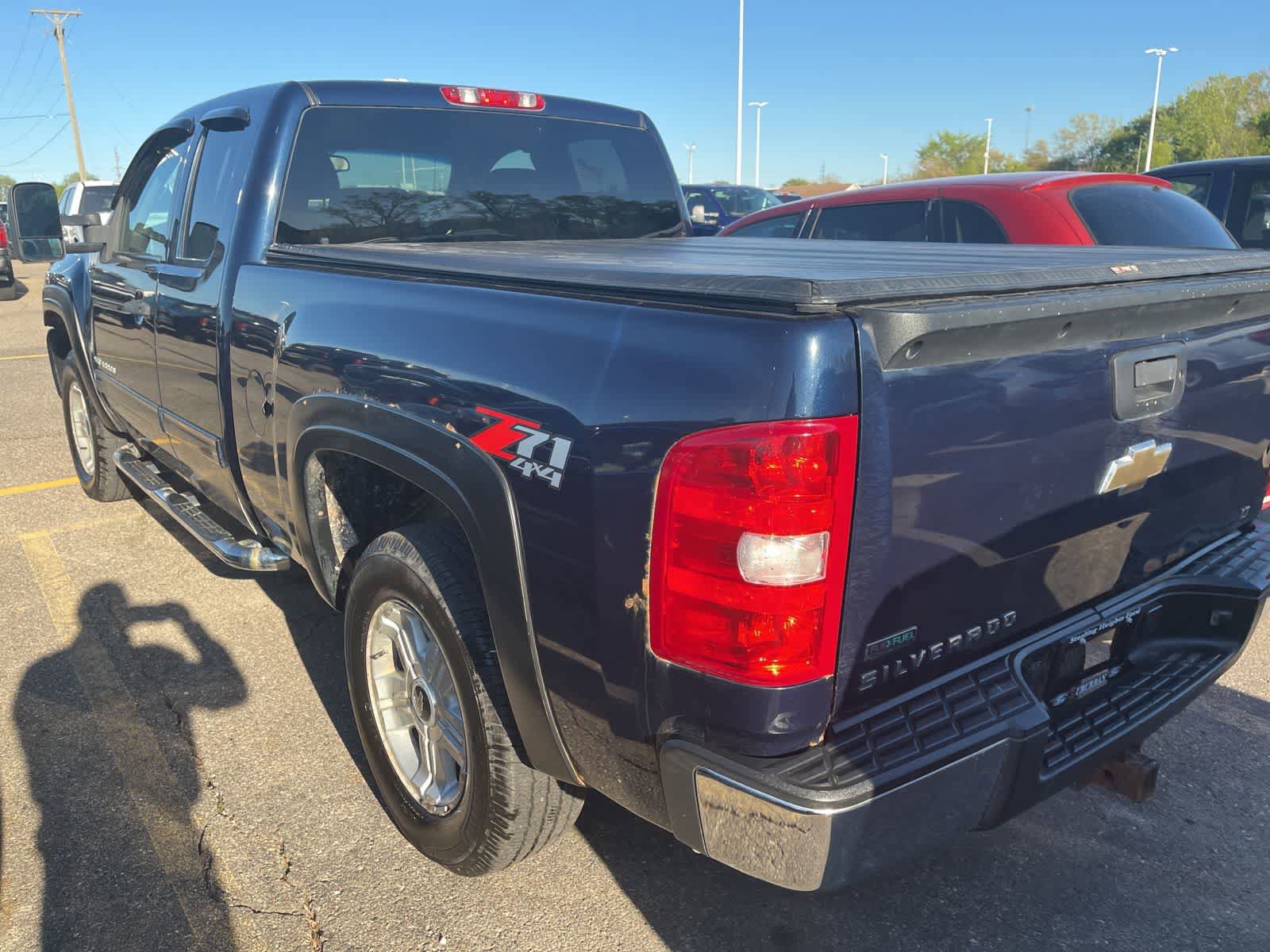 Used 2010 Chevrolet Silverado 1500 LT w/ Power Pack Plus AWD/4WD image 9
