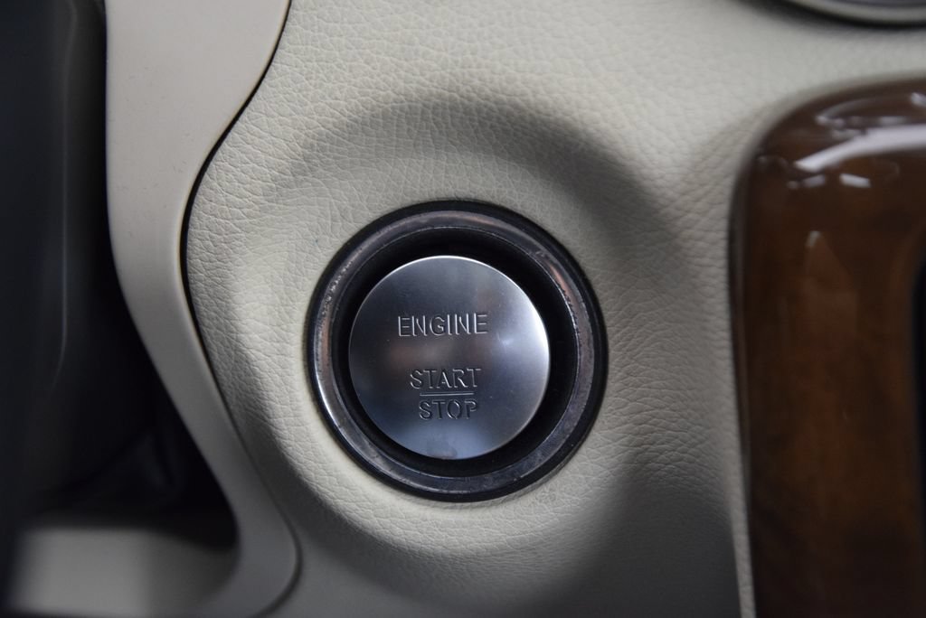 Used 2016 Mercedes-Benz SLK 300 image 30