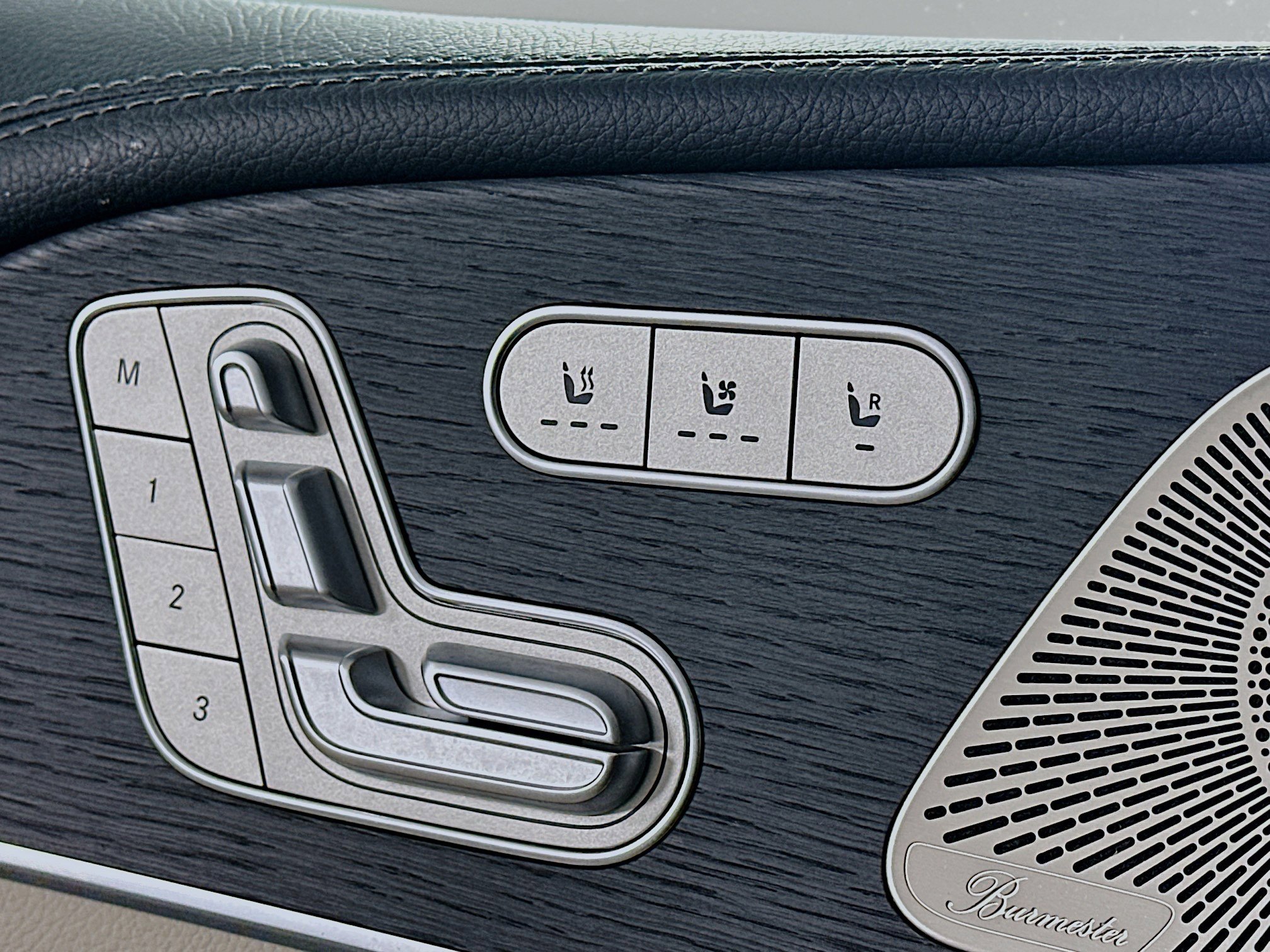 Certified 2025 Mercedes-Benz GLS 450 4MATIC image 26