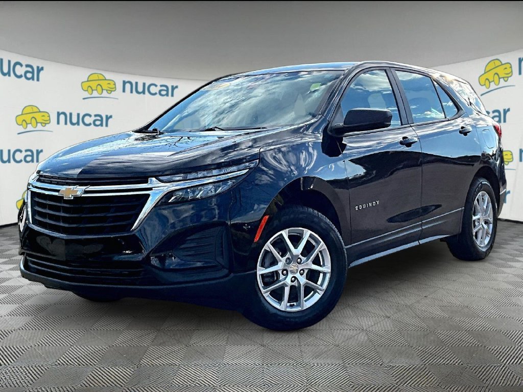 Used 2024 Chevrolet Equinox LS AWD/4WD image 3