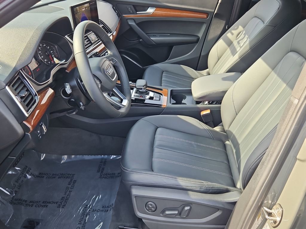 Certified 2023 Audi Q5 2.0T Premium w/ Convenience Package image 11