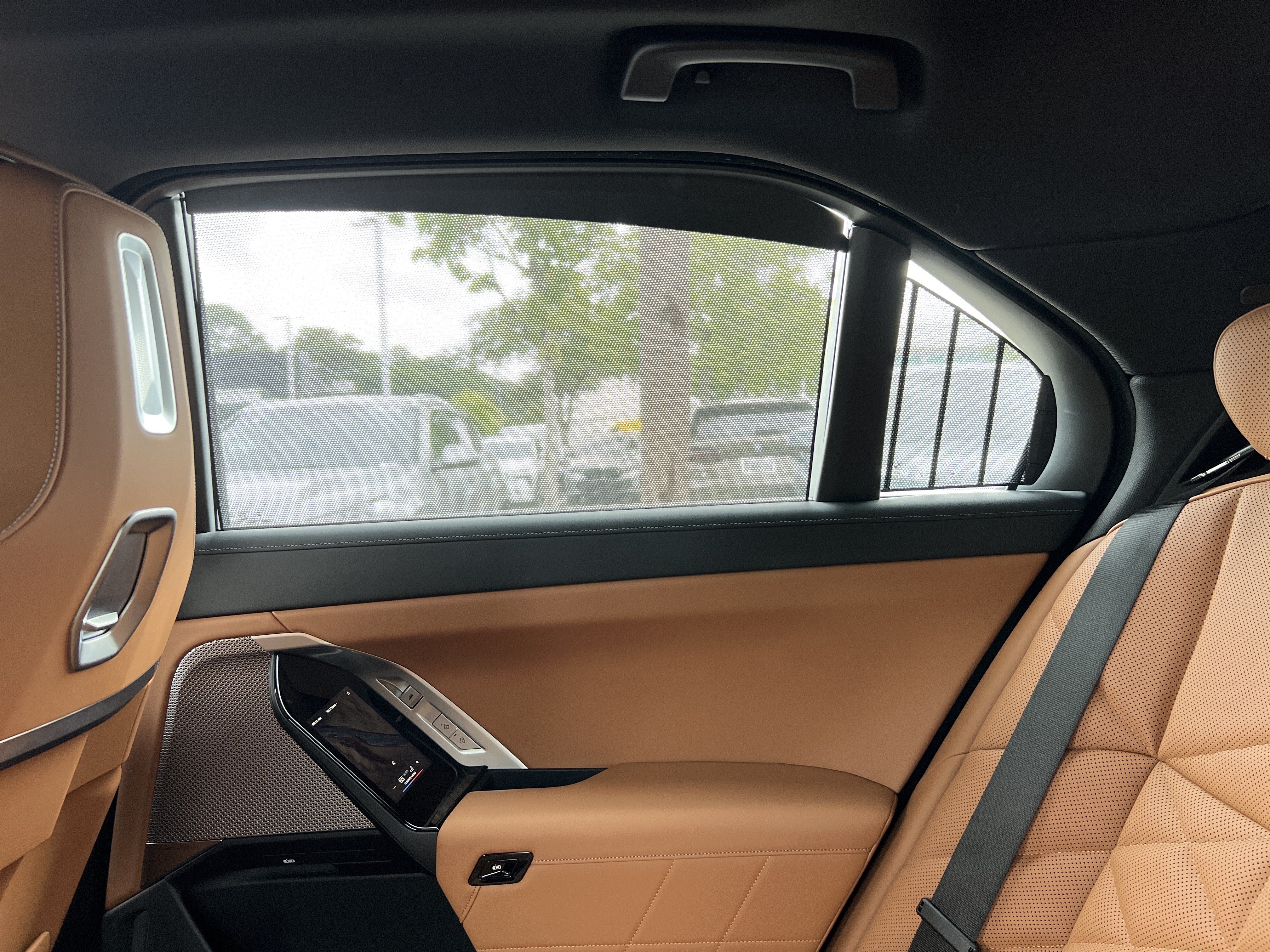 Certified 2024 BMW 740i RWD image 43