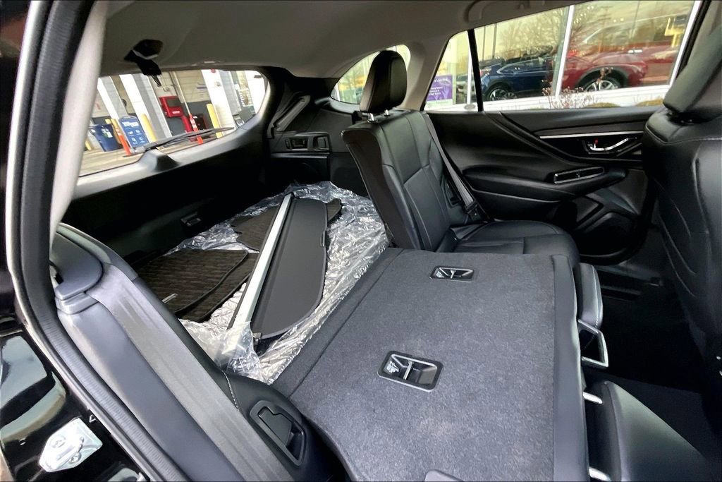 Certified 2025 Subaru Outback Limited image 31