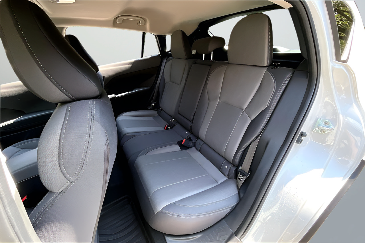 Used 2025 Subaru Crosstrek 2.5i Premium AWD/4WD image 19