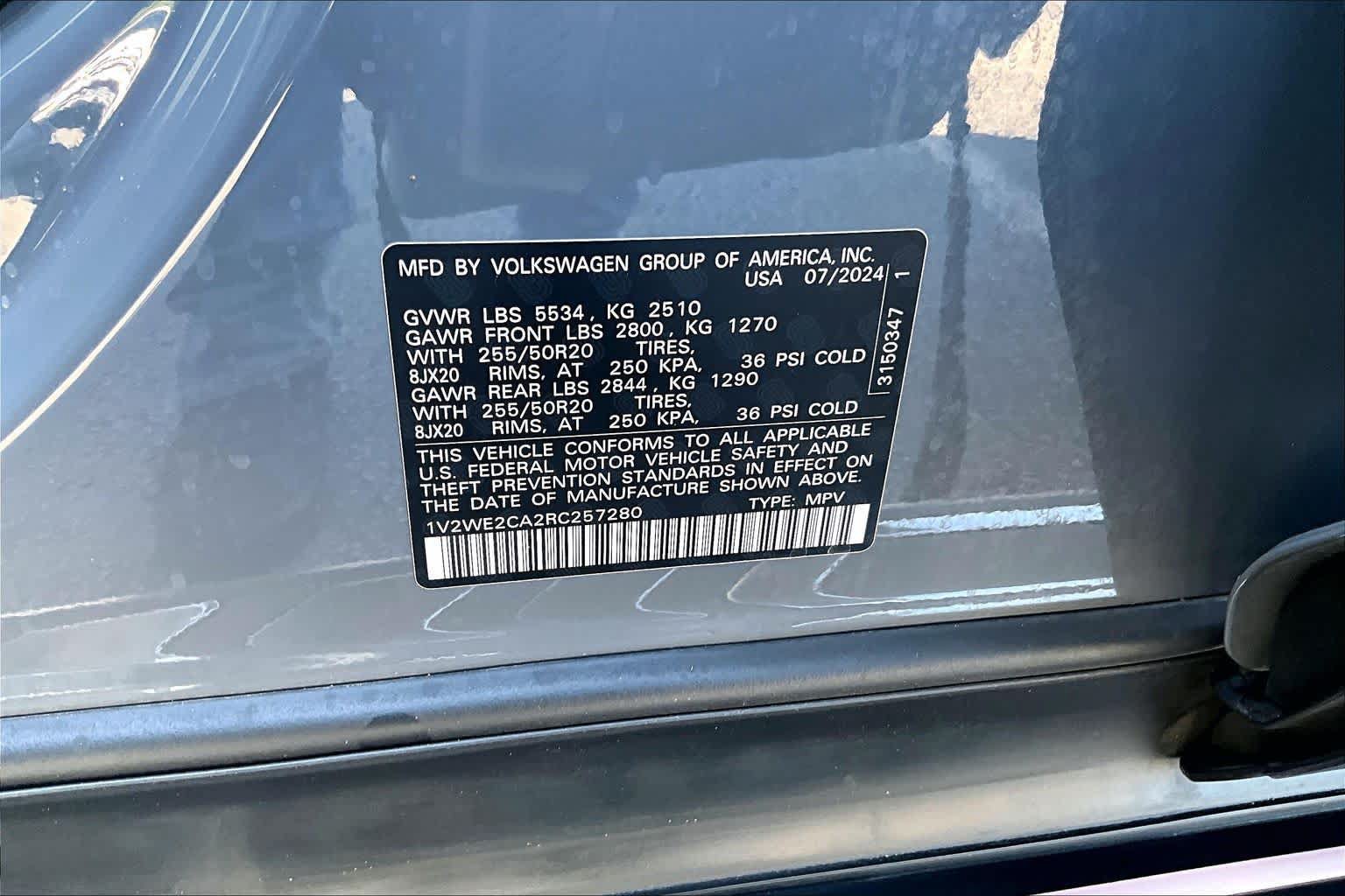 Used 2024 Volkswagen Atlas Cross Sport SE FWD image 34