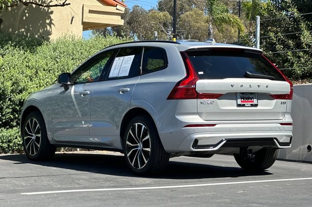 Used 2023 Volvo XC60 B5 Plus w/ Climate Package AWD/4WD image 3