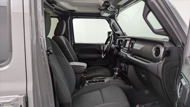 Used 2020 Jeep Gladiator Overland w/ Trailer Tow Package image 21