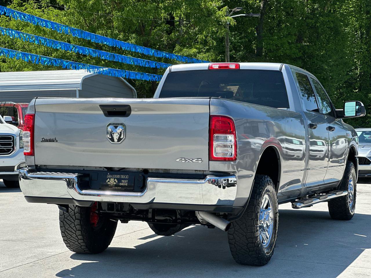 Used 2022 RAM 2500 Tradesman w/ Chrome Appearance Group AWD/4WD image 7