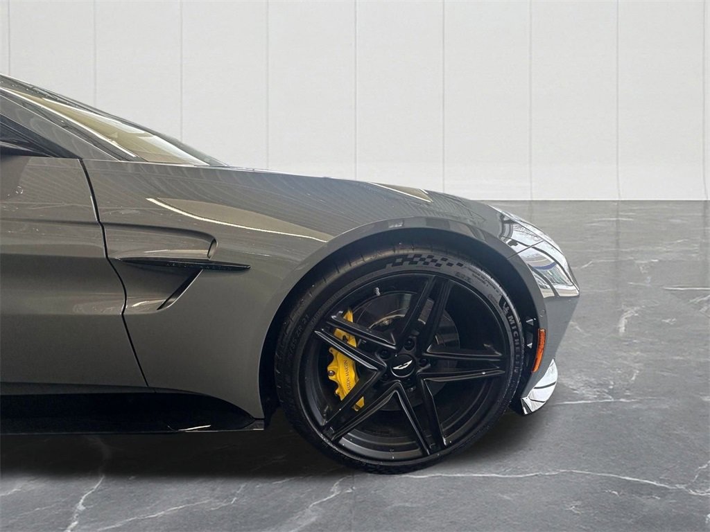 New 2026 Aston Martin V8 Vantage Convertible image 10