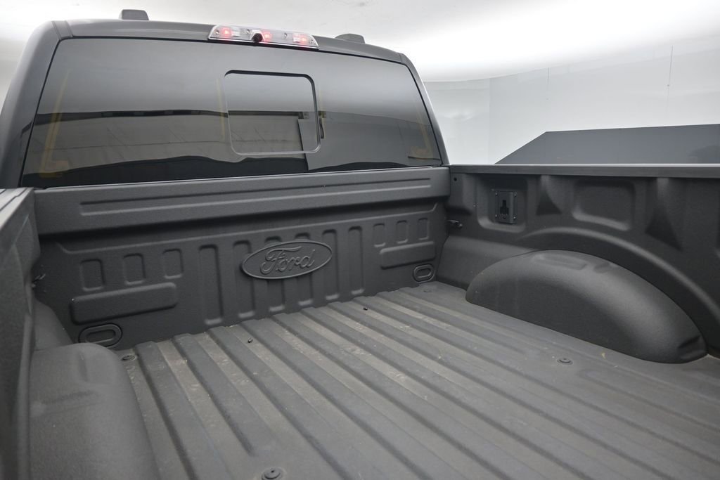 Certified 2023 Ford F150 Raptor w/ Equipment Group 802A Raptor R AWD/4WD image 26