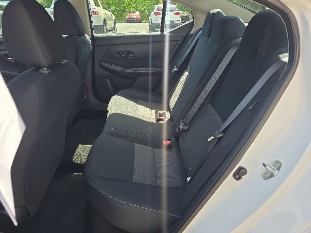 Used 2024 Nissan Sentra SV FWD image 13