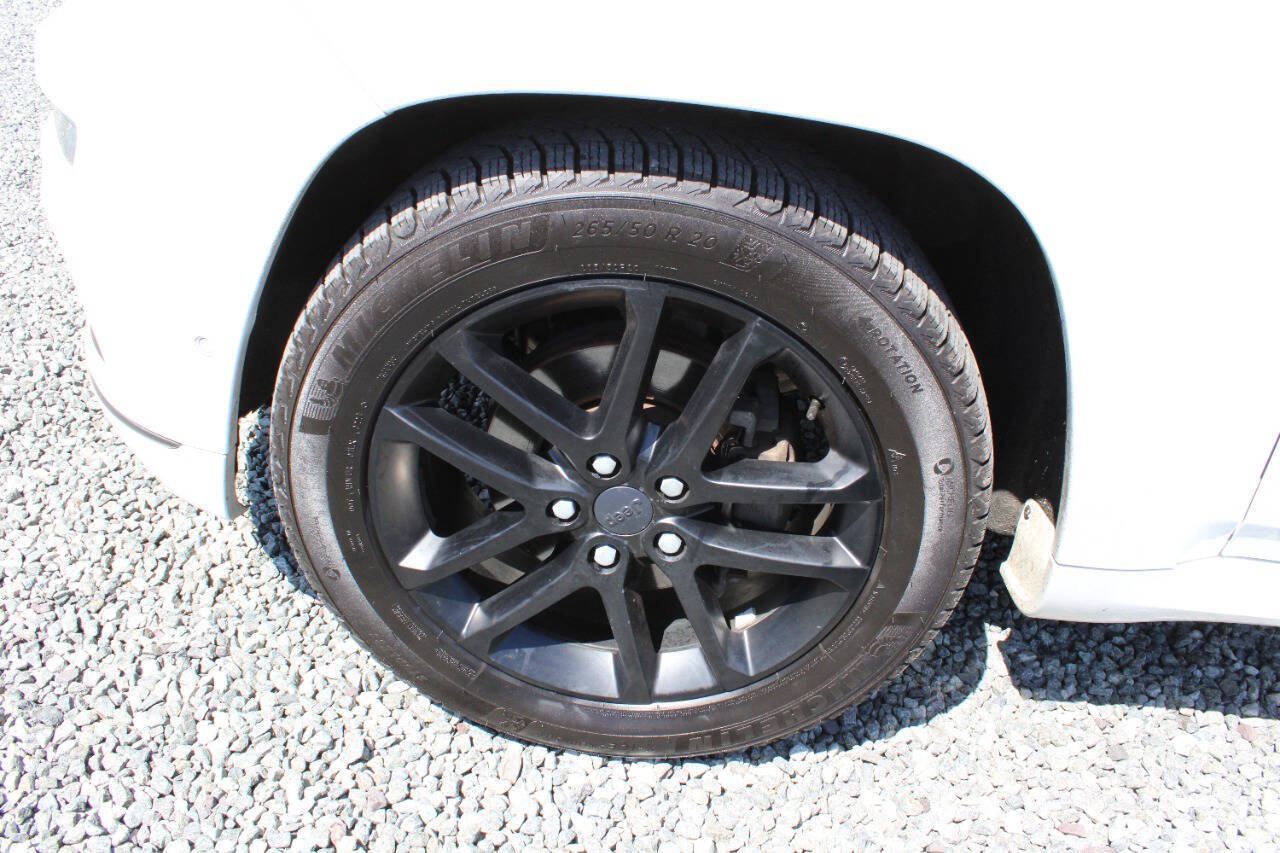 Used 2020 Jeep Grand Cherokee High Altitude AWD/4WD image 28