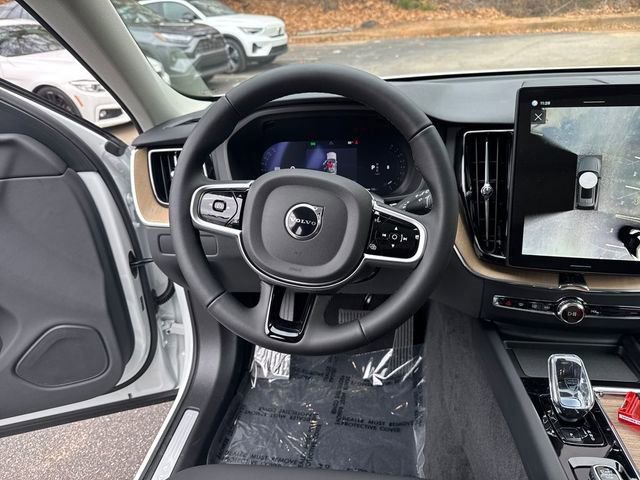 Used 2026 Volvo XC60 B5 Plus w/ Protection Package Premier image 18