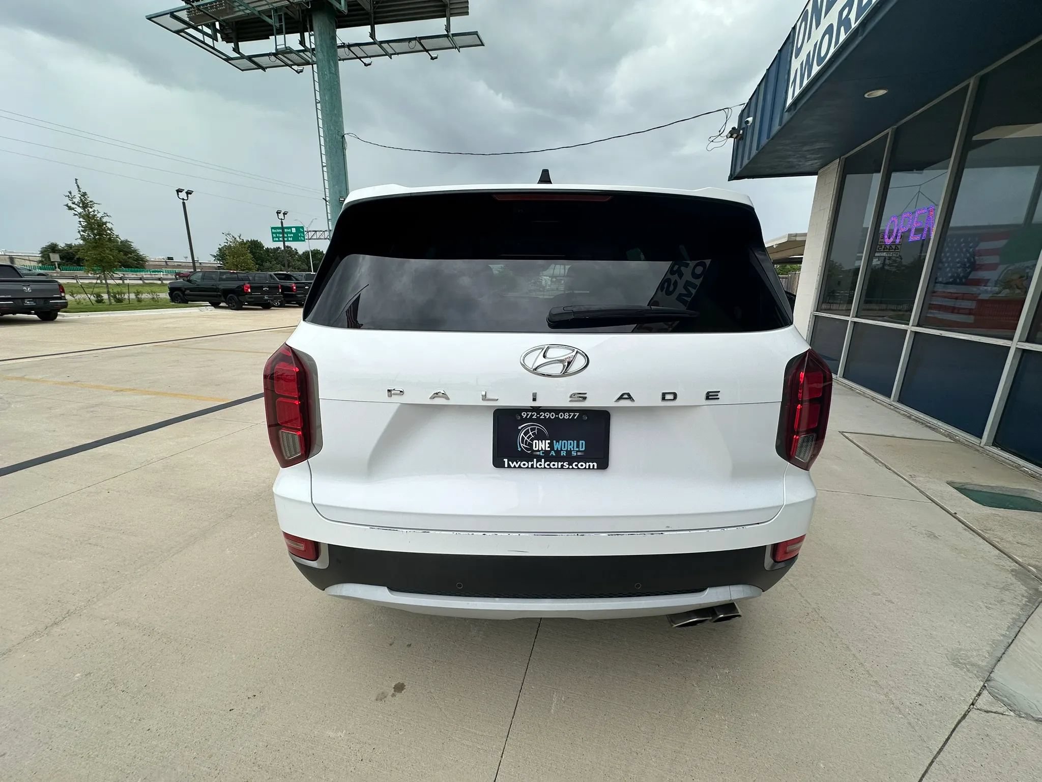 Used 2020 Hyundai Palisade SEL FWD image 2