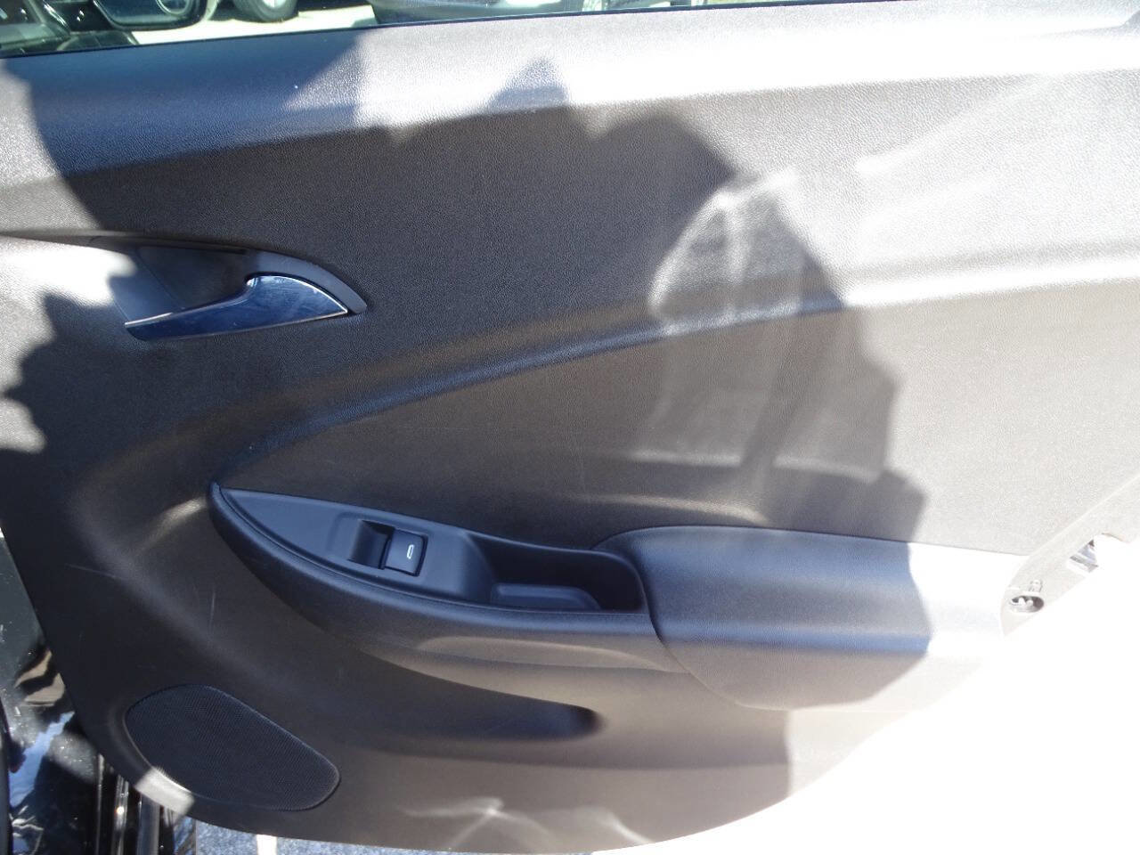 Used 2017 Chevrolet Volt LT image 33