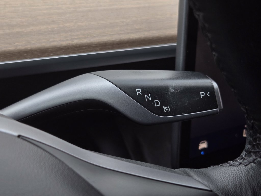 Used 2022 Tesla Model Y Performance AWD/4WD image 25
