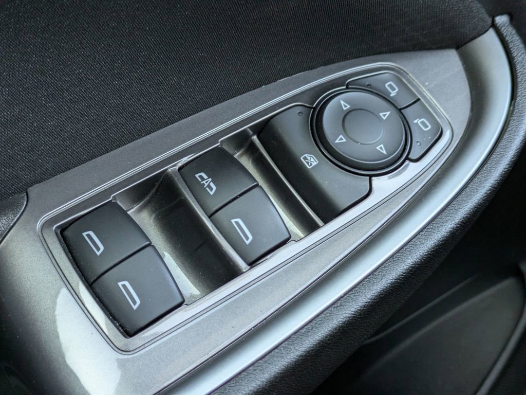 Used 2024 Chevrolet Malibu LT image 23