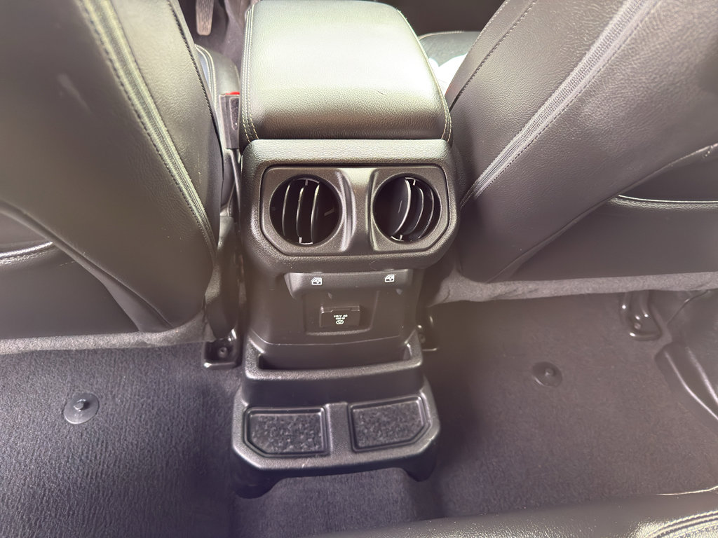 Used 2021 Jeep Wrangler Unlimited Sahara w/ Cold Weather Group image 33