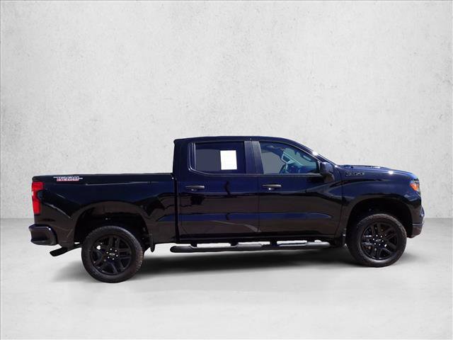 Used 2025 Chevrolet Silverado 1500 Custom Trail Boss w/ Turbomax Blackout Package AWD/4WD image 5